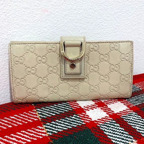 Gucci Handbags - Gucci White Leather GG Guccisima Monogram wallet